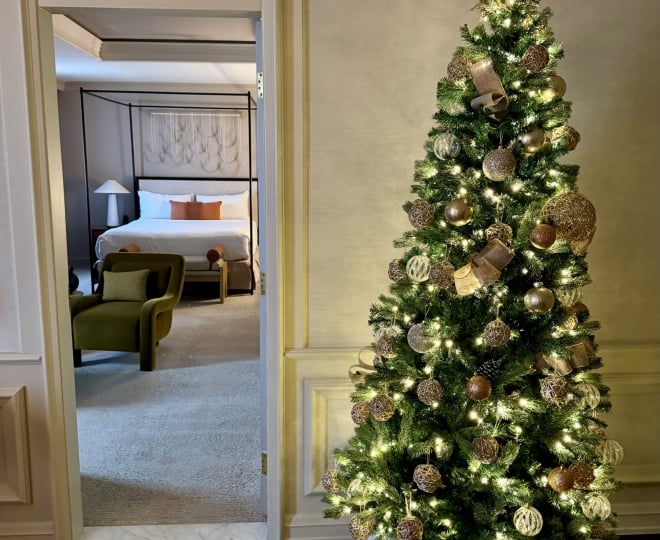 Christmas Suite Guestroom